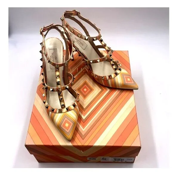 RARE Valentino Rockstud 1975 Pump, size 38.5, US 7, Matching Box NWT, MSRP $1195 - Picture 7 of 16
